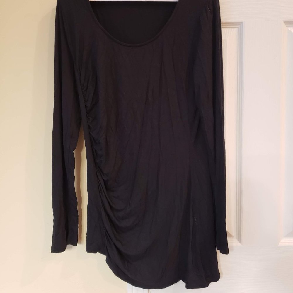 Tahari- Asymmetric Ruched Black Top